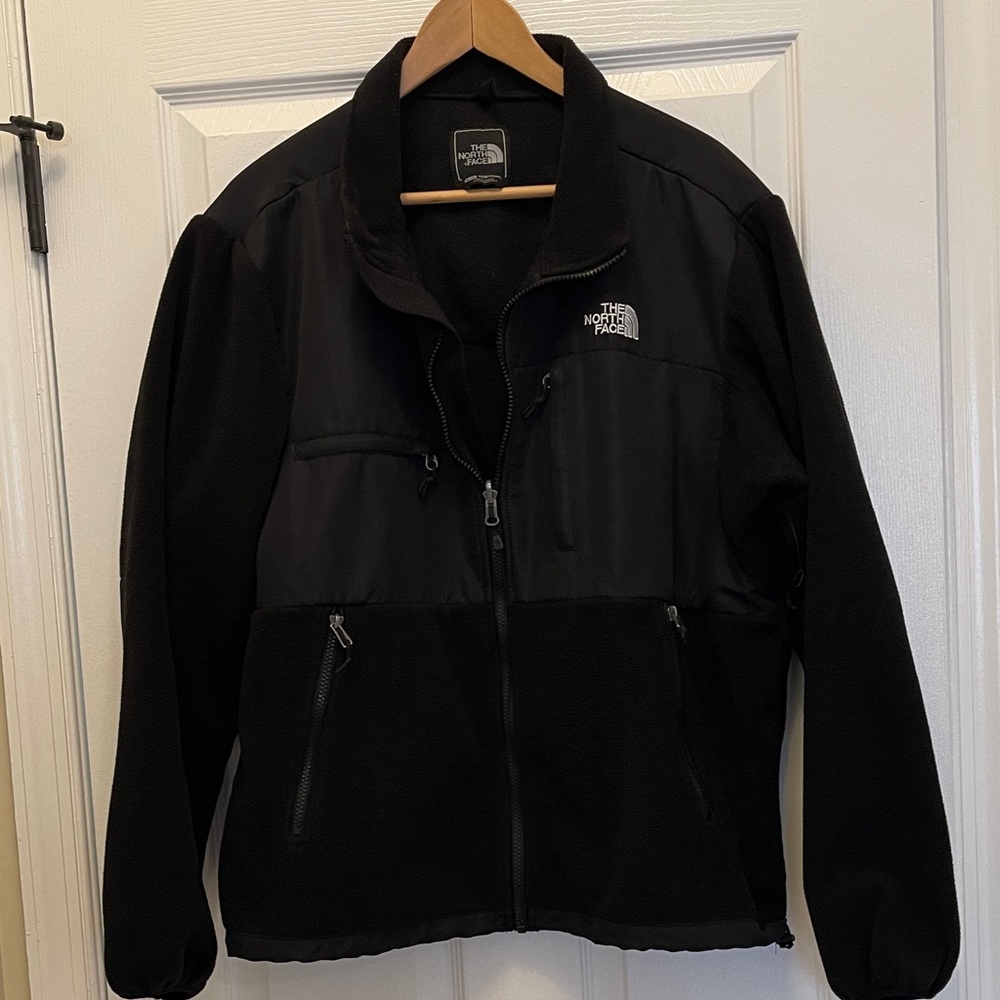 The North Face Men's Black Performance Jacket - Picture 1 of 7